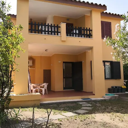 Renovierte Nur Wenige Schritte Vom Entfernt In By Interhome Apartamento Costa Rei