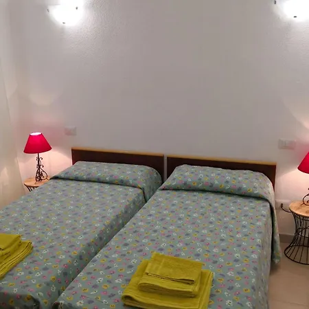 Apartamento Renovierte Nur Wenige Schritte Vom Entfernt In By Interhome *