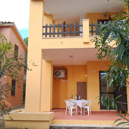Renovierte Nur Wenige Schritte Vom Entfernt In By Interhome *